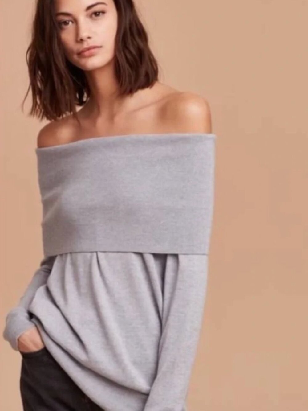 🩶 NWT Aritzia Wilfred Free Off the Shoulder Light Grey Sweater